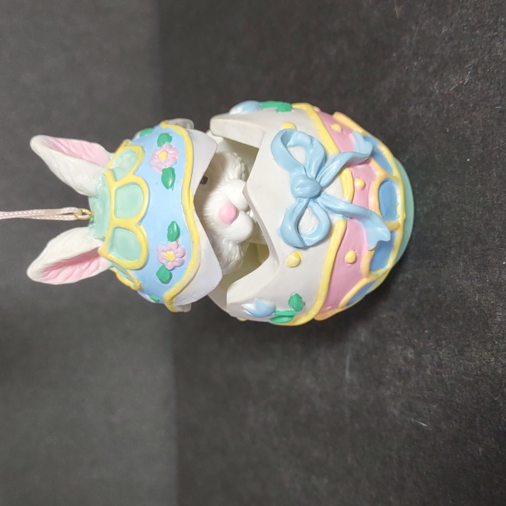 Easter Egg "Peek-a-boo Bunny" Ornament